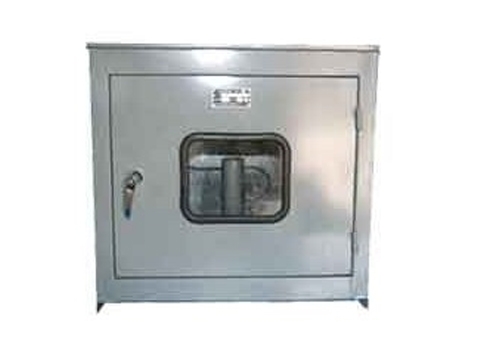 鋼制(zhi)儀表(biao)保溫(wen)箱